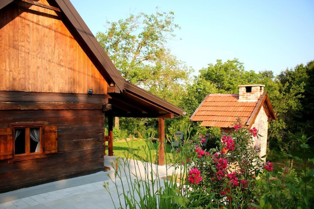 Holiday Home The Hive Slunj Exterior photo