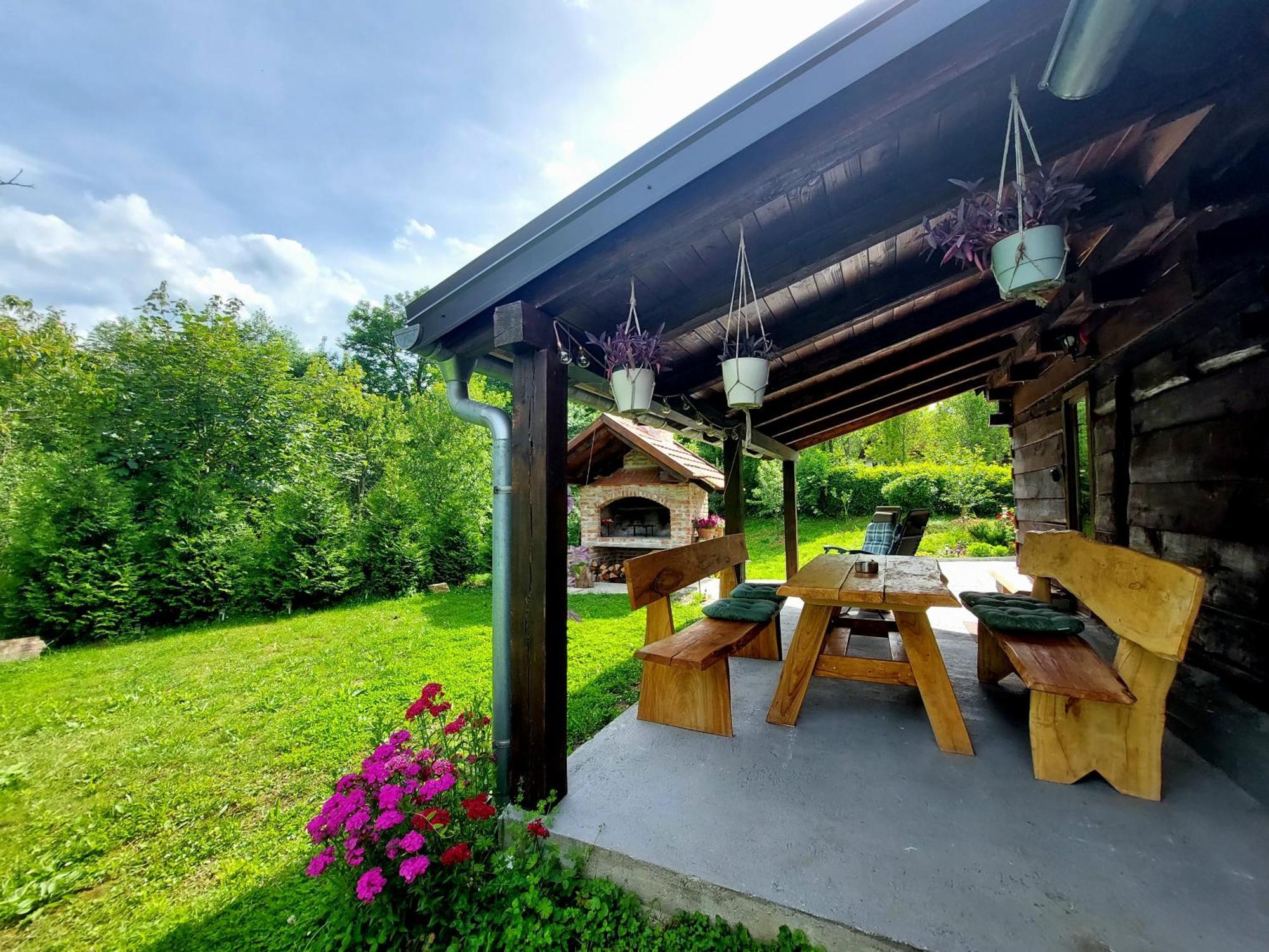 Holiday Home The Hive Slunj Exterior photo